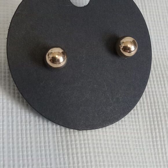 Set of 4 Pairs of Assorted Gold Toned Stud & Safety Pin Fashion Earrings Bundle - Picture 5 of 8